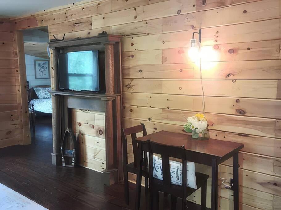 Cameron'S Cottage At The Lake Tallassee Extérieur photo