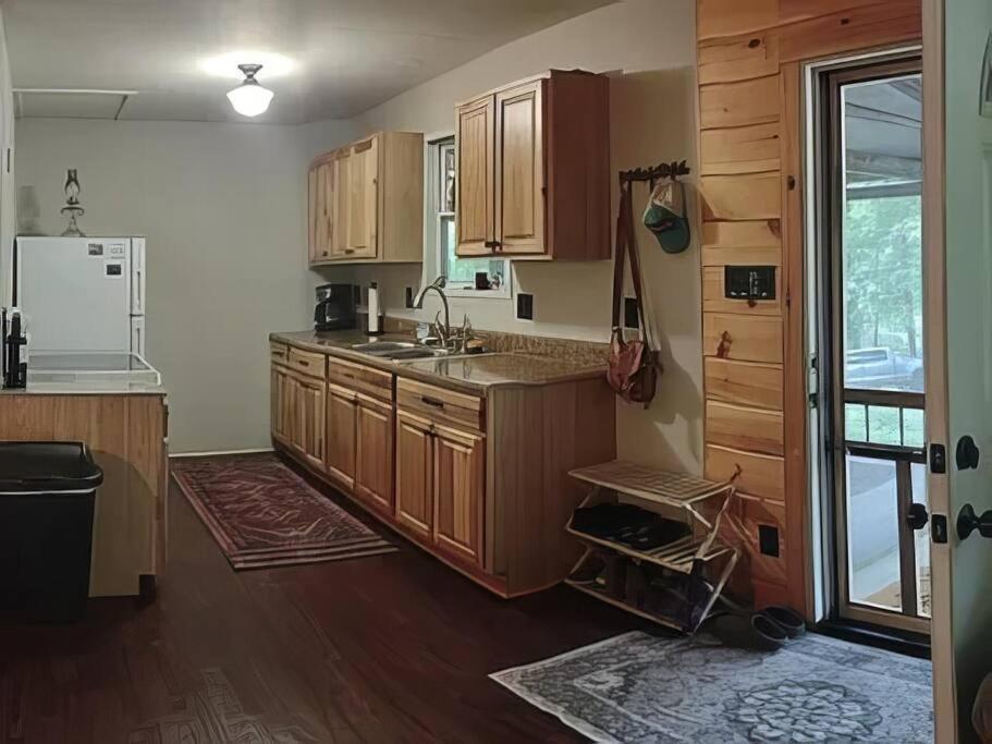 Cameron'S Cottage At The Lake Tallassee Extérieur photo
